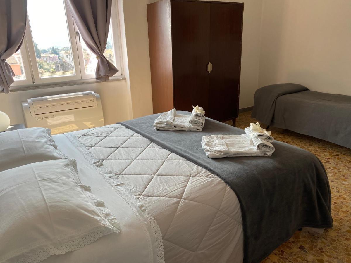 B&B Del Viaggiatore Sarzana Bagian luar foto