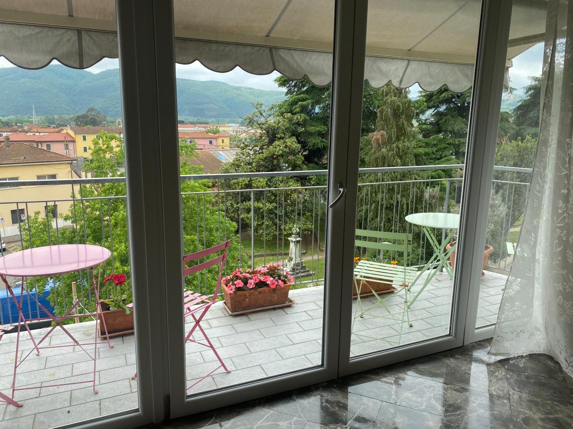 B&B Del Viaggiatore Sarzana Bagian luar foto