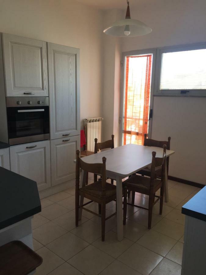 B&B Del Viaggiatore Sarzana Bagian luar foto